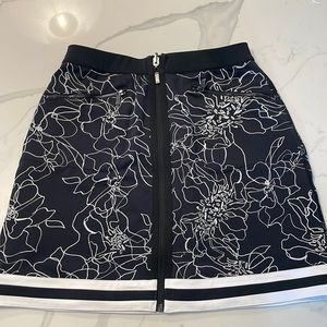 Tail golf skirt